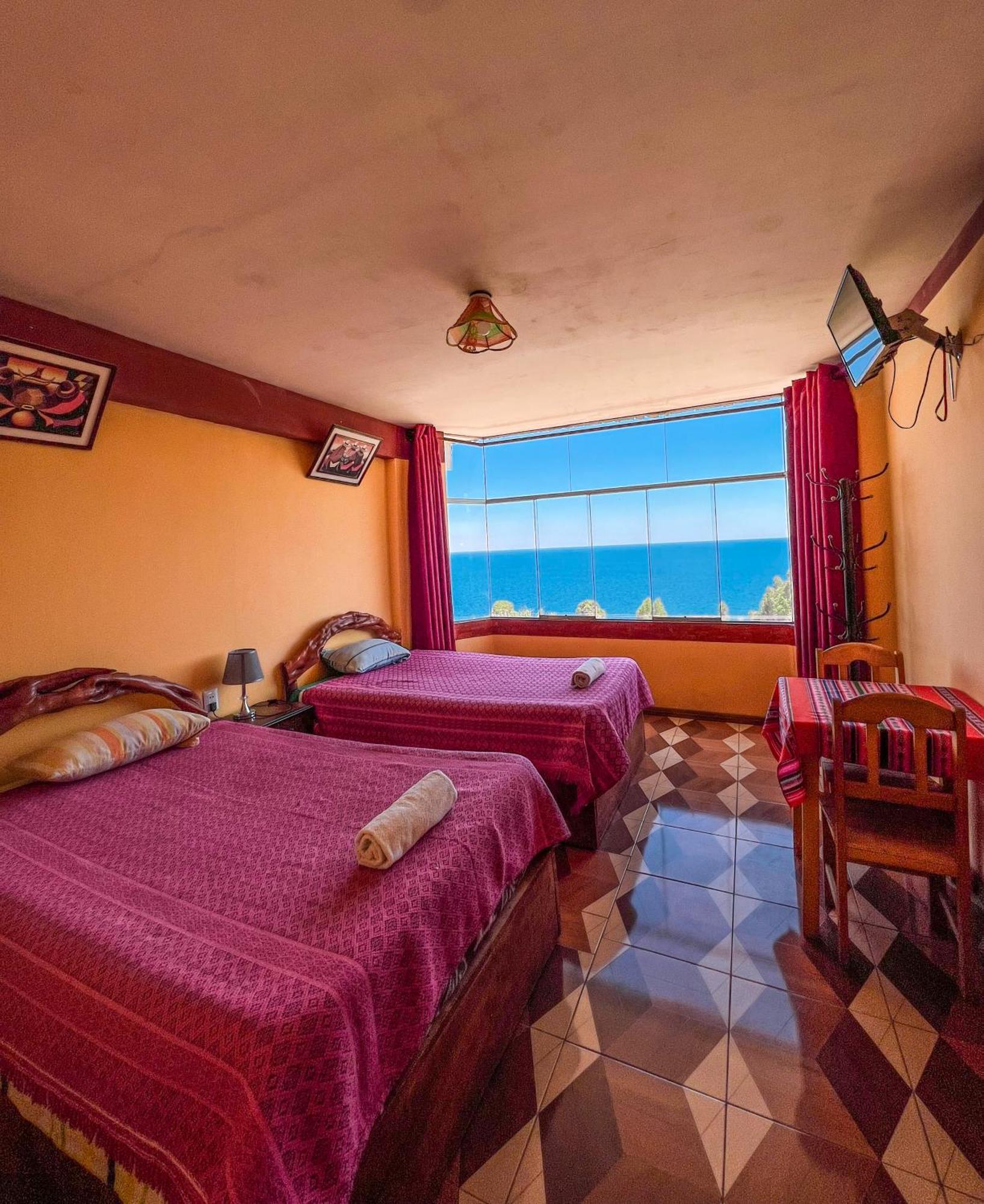 Hostal Sol Y Lago Копакабана Екстер'єр фото