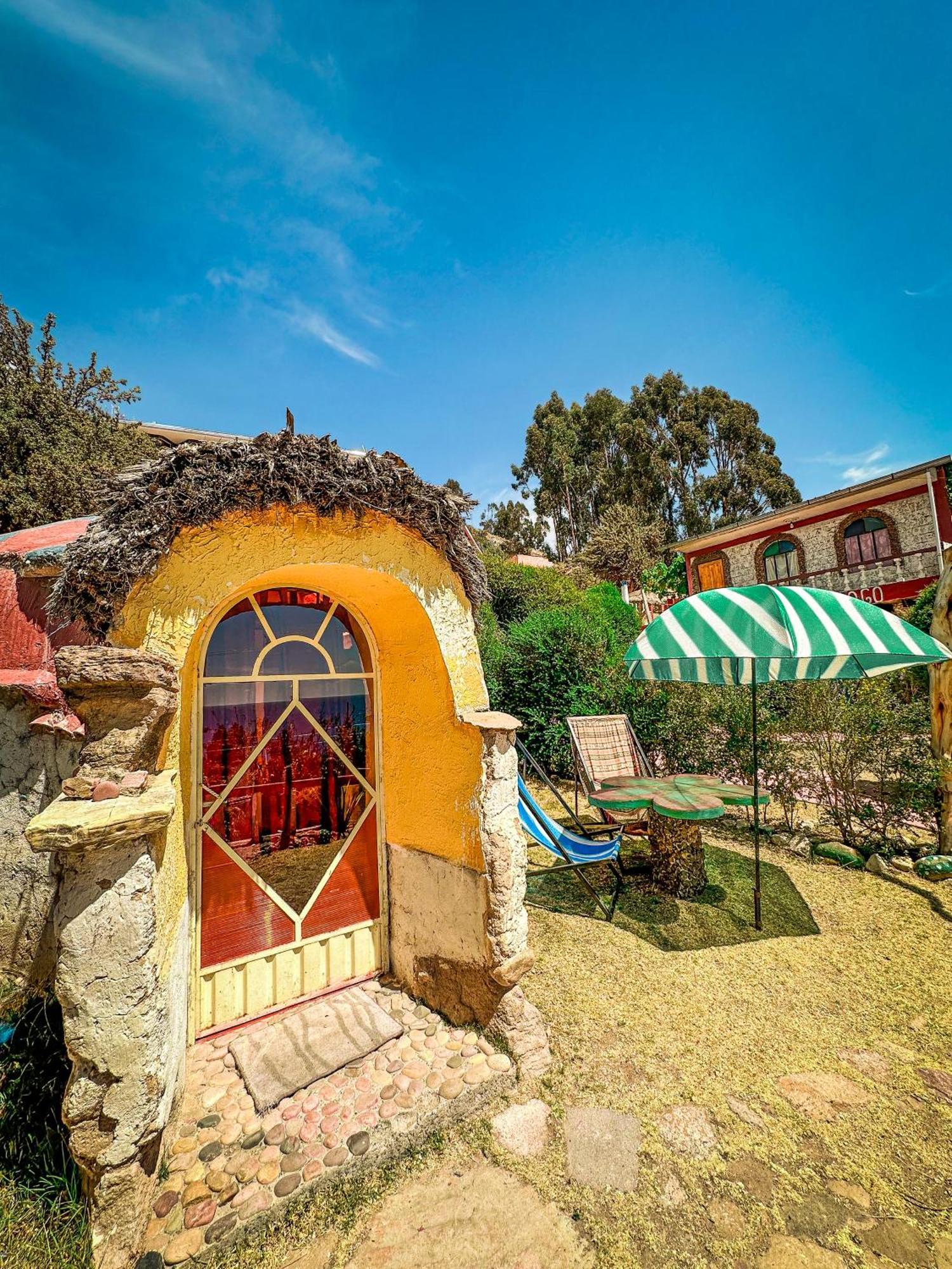 Hostal Sol Y Lago Копакабана Екстер'єр фото