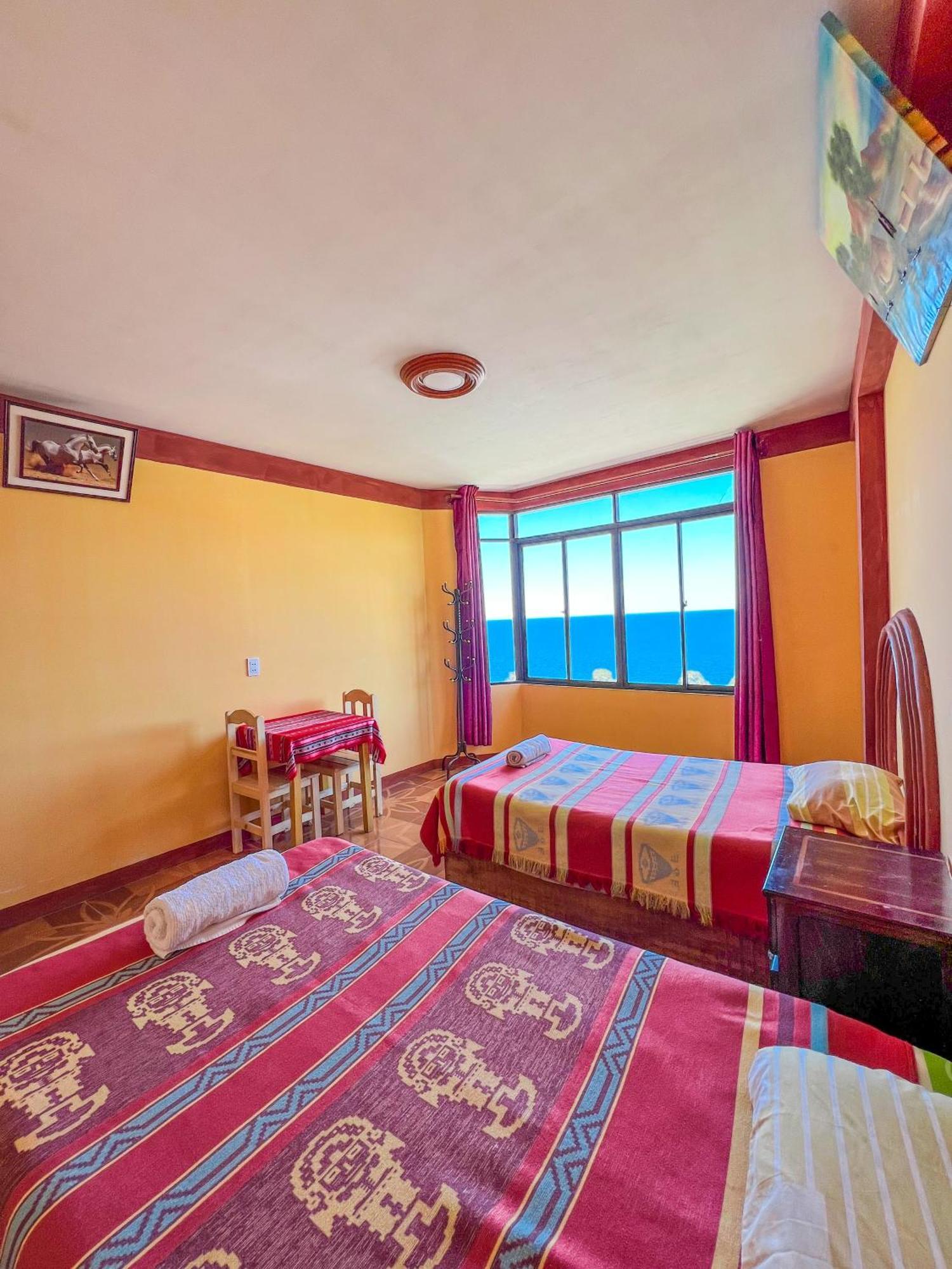 Hostal Sol Y Lago Копакабана Екстер'єр фото