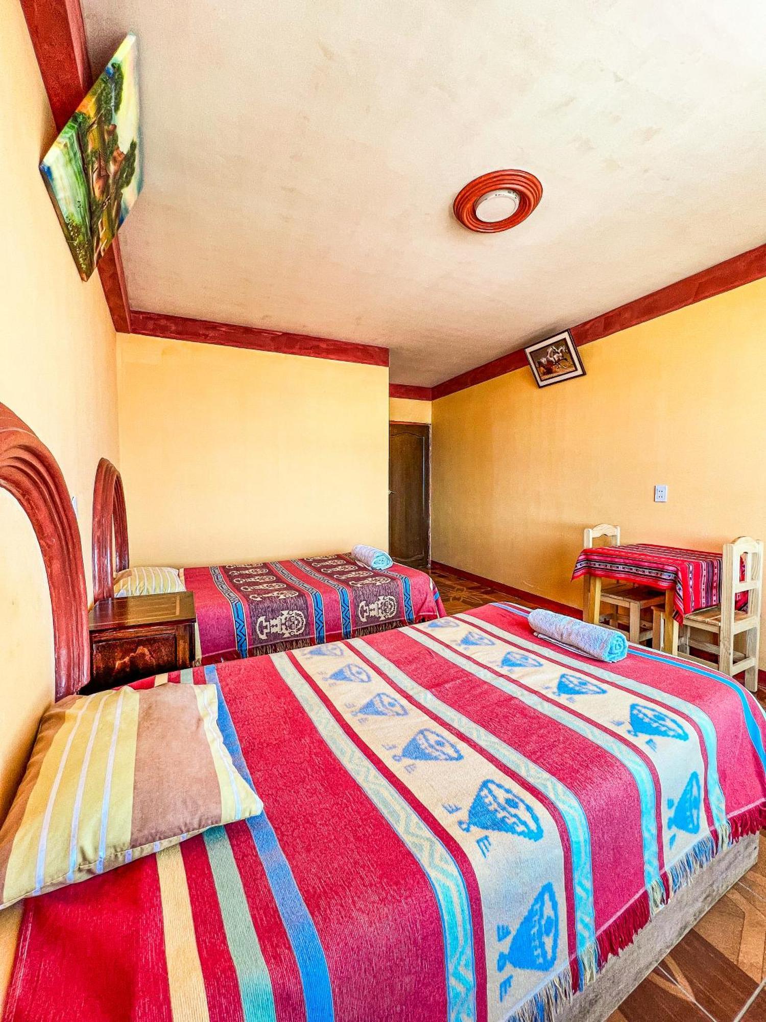 Hostal Sol Y Lago Копакабана Екстер'єр фото